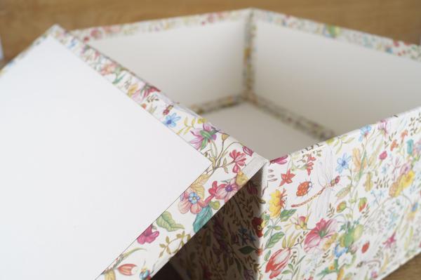 Fairytale box with flowers